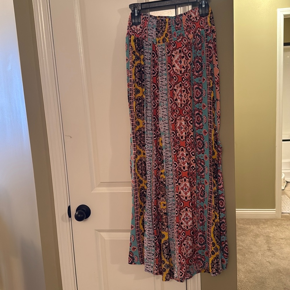 JW [JW Style] Wide-Leg Pants. Elastic Waist. Flowy. NWT. Size Small.